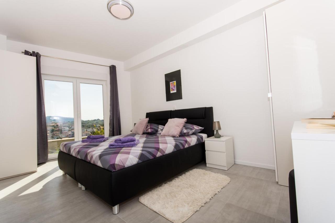Apartment Julia Trogir Bagian luar foto